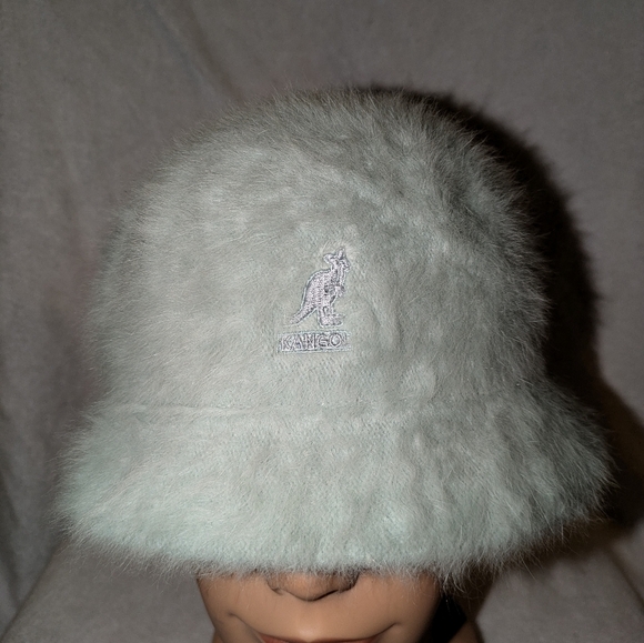 Kangol White Furry Women's Hat Vintage Size Xl Pre-owned Excellent Condition - Picture 2 of 6